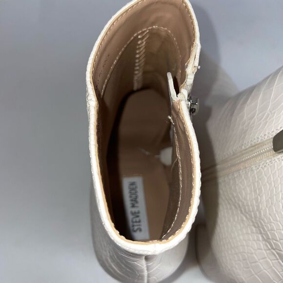 Steve Madden Nadalie Ankle Booties with Sleek Design Cream - Picture 7 of 9